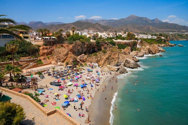 Excursion privée d'une journée à Nerja et Frigiliana depuis Grenade image 6