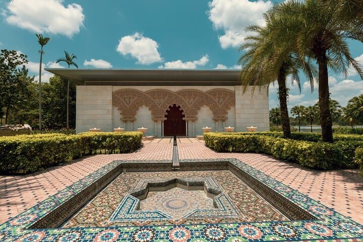 Tour privado desde Kuala Lumpur: lagos Putrajaya y Mezquita Rosa imagen 3