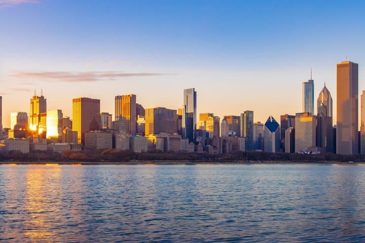 Private Chicago Lakefront Skyline and Sunset Photo Tour
