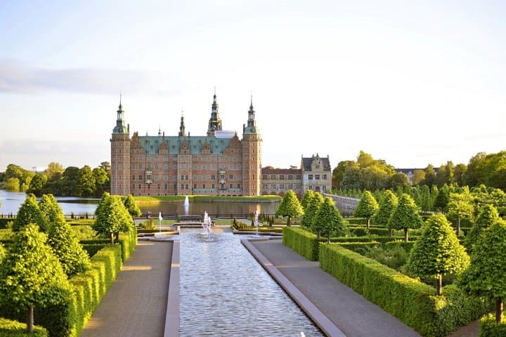 Tour privado por los castillos del norte de Zelanda Kronborg y Frederiksborg imagen 6