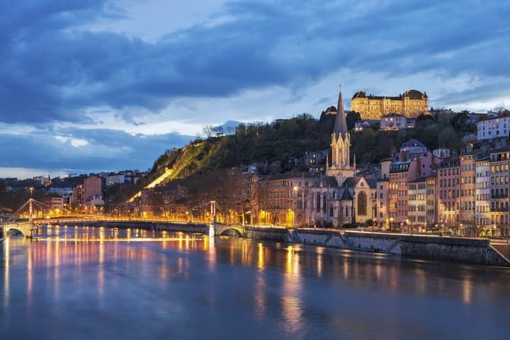 Visite nocturne privée de Lyon, illuminations et monuments de la ville