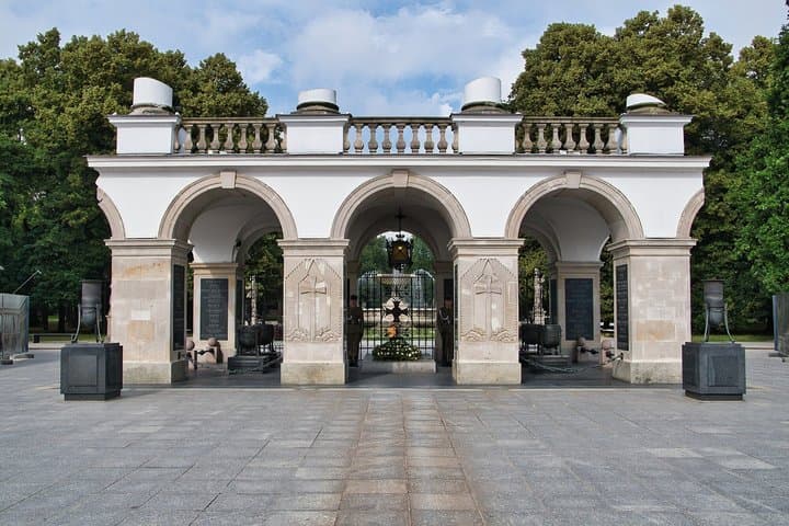 Levantamiento de Varsovia y visita privada a los monumentos conmemorativos de la Segunda Guerra Mundial y la ciudad renacida imagen 6