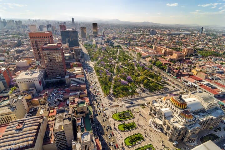 Private tour of Mexico City highlights locally