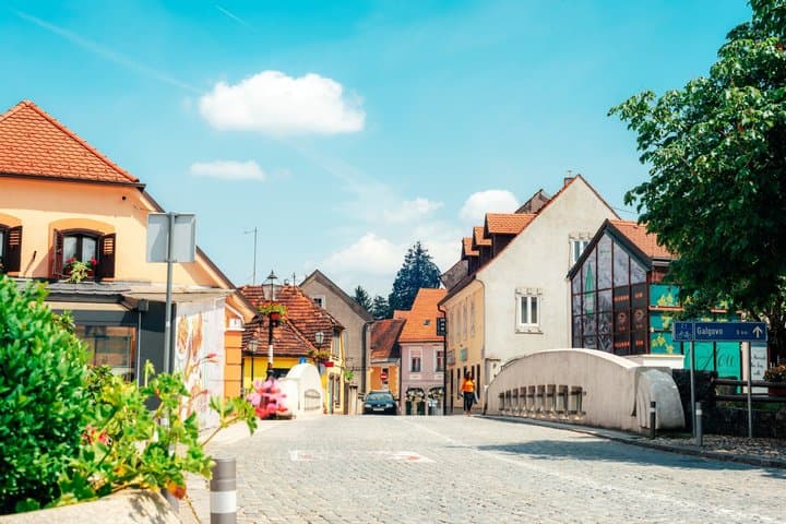 Excursión privada al casco antiguo y a las bodegas de Samobor desde Zagreb desde Airbnb White Sands Residencial foto 3