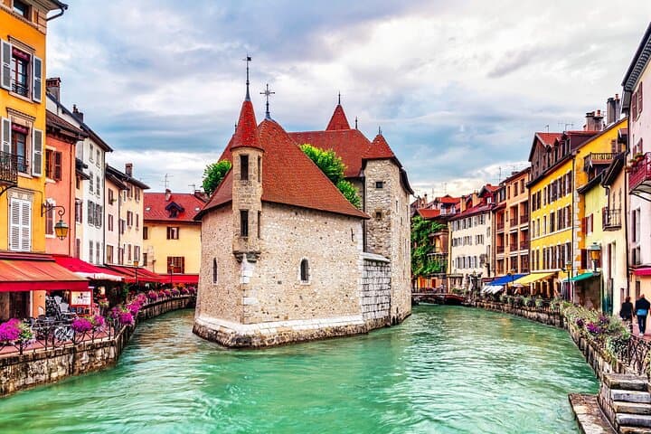 Salida privada de Ginebra para visitar el castillo de Annecy imagen 5