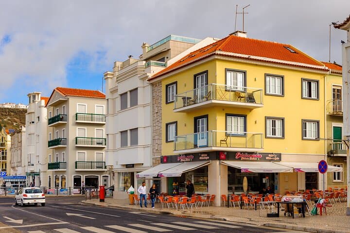 Excursión privada de un día a Fátima, Nazaré y Óbidos medievales desde Lisboa imagen 6