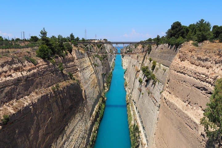 Corinth Canal Day Trip from Athens with Wine Tasting and Pottery Workshop image 2