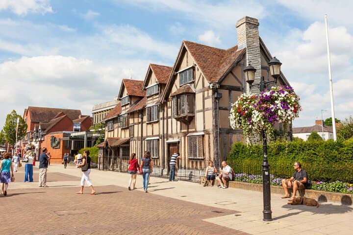 Excursión de un día desde Londres a Stratford-upon-Avon y el castillo de Warwick imagen 4
