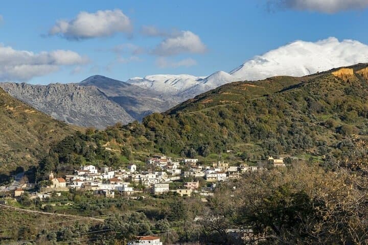 Tour privado de cata de vinos y campo de Creta imagen 3