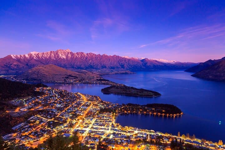 Visite privée nocturne de Queenstown et au bord du lac image 1