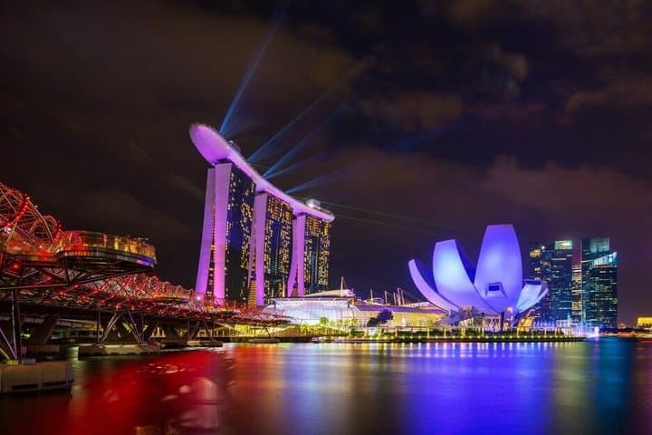 Tour nocturno privado por Singapur con horizonte y vistas desde Airbnb White Sands Residencial