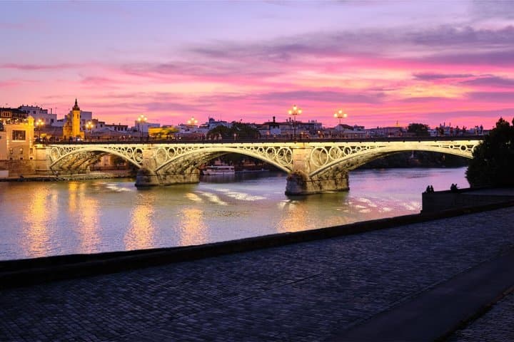 Visite nocturne privée de Séville image 6