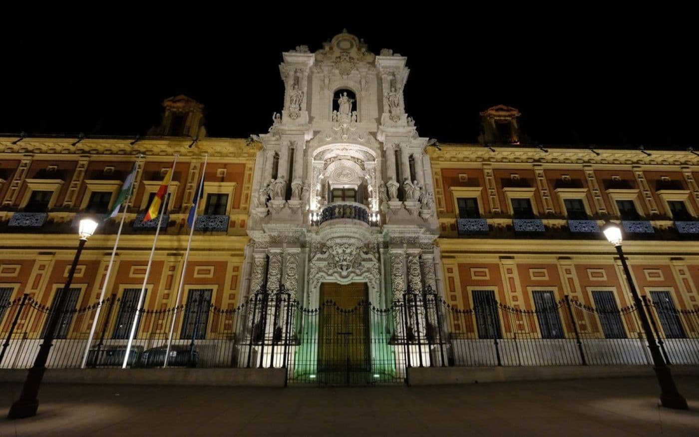 Sevilla de noche