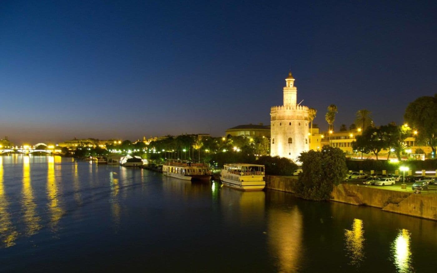Seville at night image 4