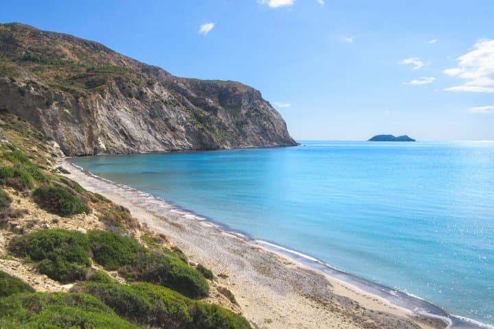 Excursión privada de un día a la costa sur de Zakynthos Turtle Bay Keri y Cameo imagen 2