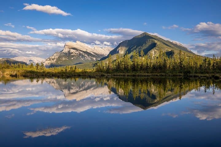 Private Night Tour of Vermilion Lakes and Banff Sunset Views
