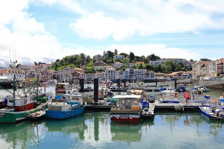 San Sebastian French Basque Tour Biarritz and Saint Jean de Luz from Airbnb Playa Turquesa Ocean Club photo 3