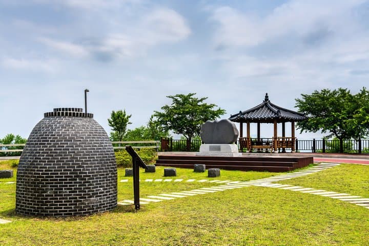 Excursión privada de un día a la DMZ de Seúl, tercer túnel y frontera con Corea del Norte desde Airbnb Stanza Mare Beachfront