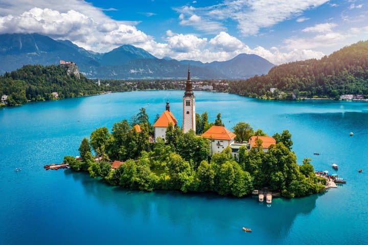 Excursión privada de un día a Liubliana y el lago Bled desde Zagreb