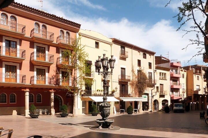 Tour privado del patrimonio de Barcelona a Tarragona imagen 2