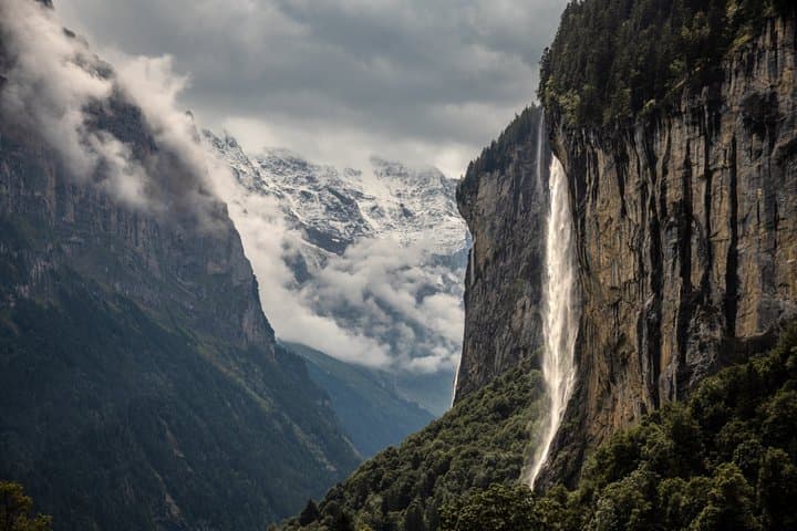 Excursión privada de un día a Grindelwald y Lauterbrunnen en Zúrich imagen 2
