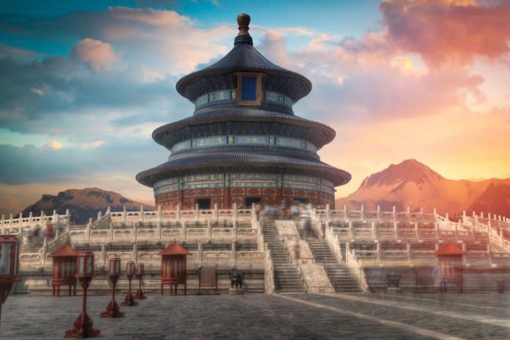 Tour privado de Beijing Palacios imperiales y elementos esenciales imagen 3