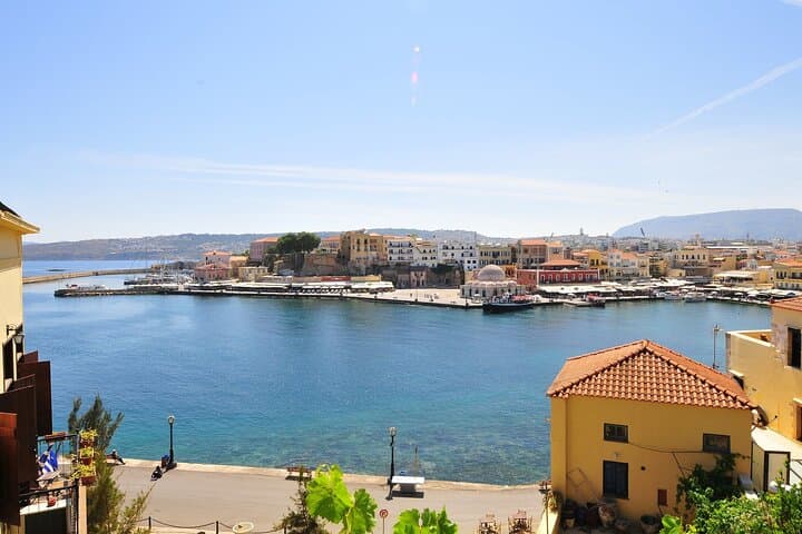 Private Transfer Between Chania and Heraklion with Rethymno Tour image 4