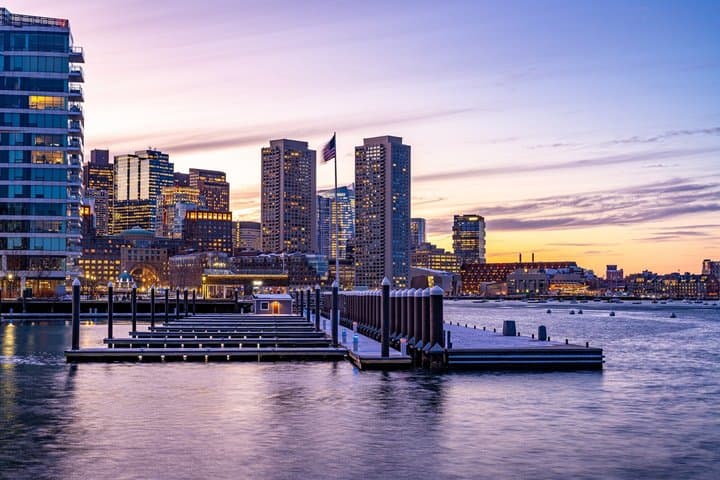 Visite privée de Boston de nuit avec vues sur l'horizon et monuments image 4