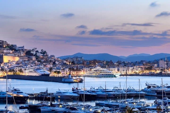 Visite privée au coucher du soleil à Ibiza Es Vedrà et vues côtières image 1