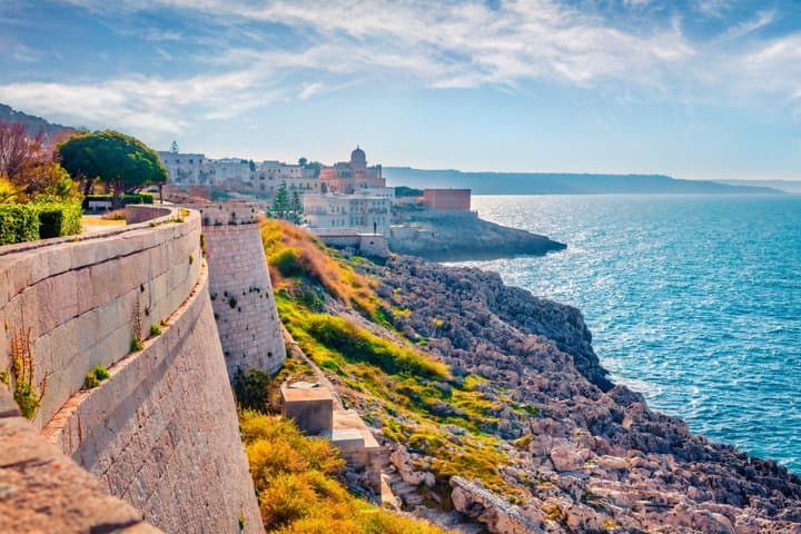 Tour privado de Lecce desde las calles barrocas de Bari y el encanto sureño desde Airbnb Playa Turquesa Ocean Club