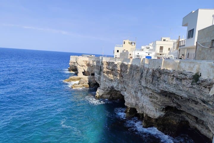 Tour privado desde Bari en Alberobello y Polignano a Mare desde Airbnb Playa Turquesa Ocean Club foto 5