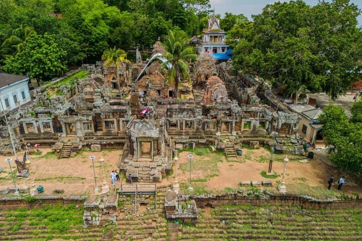 Phnom Chisor Tonle Bati Private Tour Ancient Temples and Sights