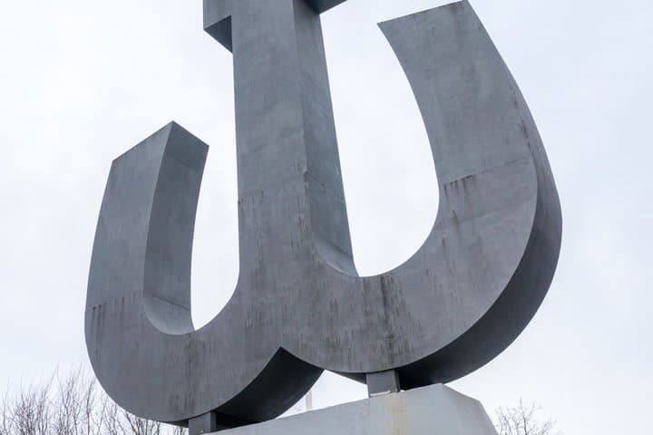 Levantamiento de Varsovia y visita privada a los monumentos conmemorativos de la Segunda Guerra Mundial y la ciudad renacida desde Airbnb Playa Turquesa Ocean Club foto 3