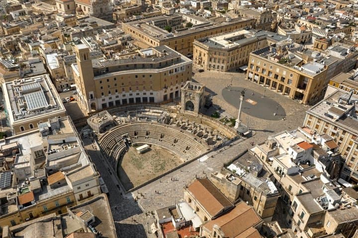 Tour privado de Lecce desde las calles barrocas de Bari y el encanto sureño desde Airbnb Playa Turquesa Ocean Club foto 2