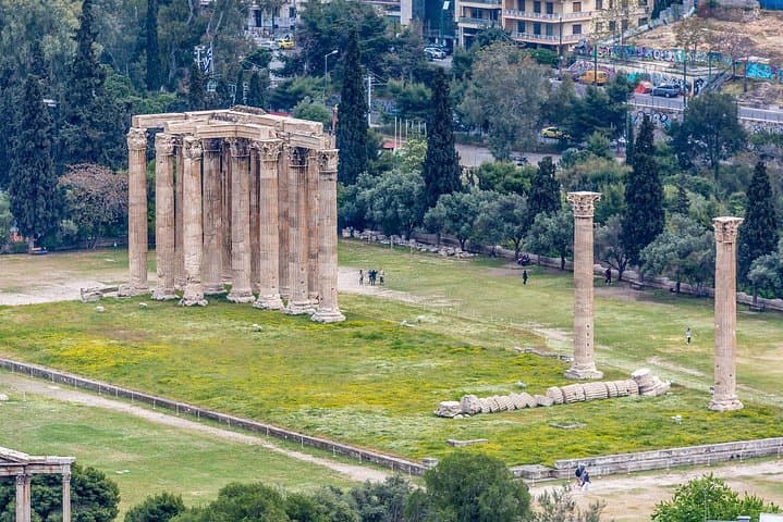 Private stopover tour of Athens landmarks from Airbnb Playa Turquesa Ocean Club photo 3