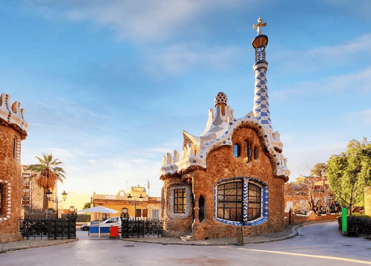 Tour Destacado: Park Güell y la Ruta de Gaudí en Barcelona desde Airbnb Playa Turquesa Ocean Club foto 3