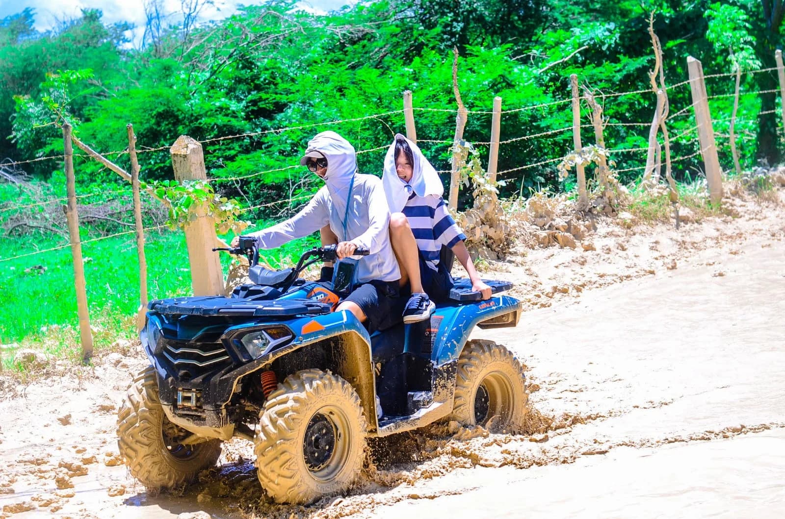 Tour en buggy por Punta Cana desde Airbnb Playa Turquesa Ocean Club foto 3