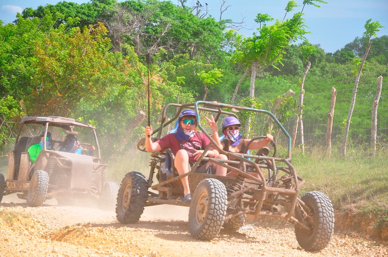 Tour en Buggy y ATV en Bayahibe y La Romana desde Airbnb Playa Turquesa Ocean Club foto 3