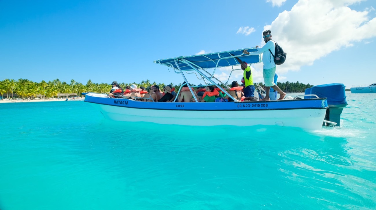 Saona Island from Punta Cana with Transportation and Lunch Included in Bayahibe and La Romana