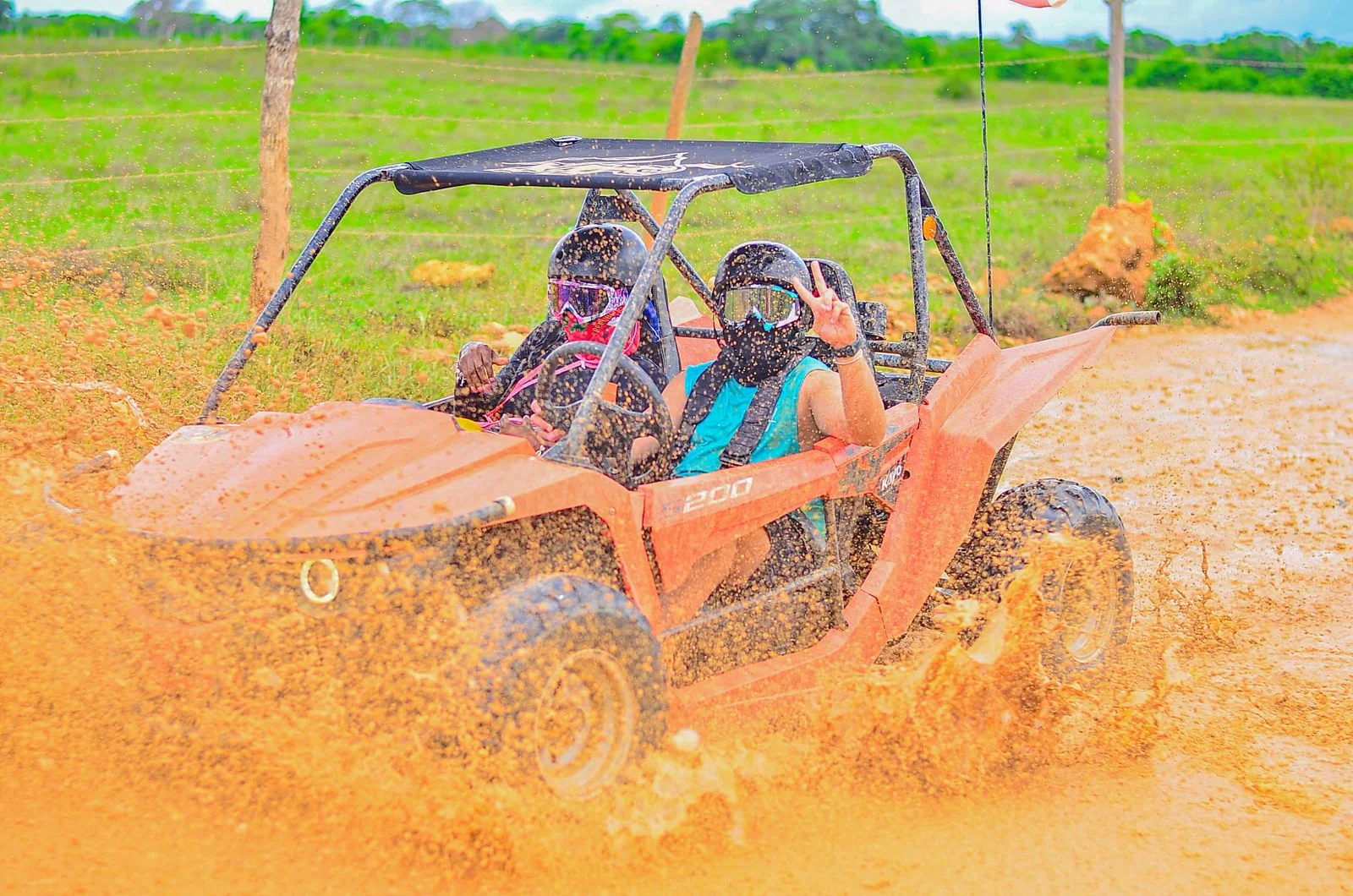Tour en buggy con degustación local en Punta Cana
